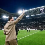 Miralem Pjanić pozdravlja navijače Juventusa