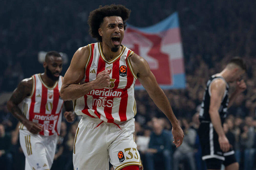 Džordan Nvora u dresu Crvene zvezde