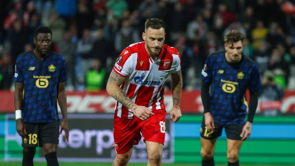 Igrači Crvene zvezde slave gol